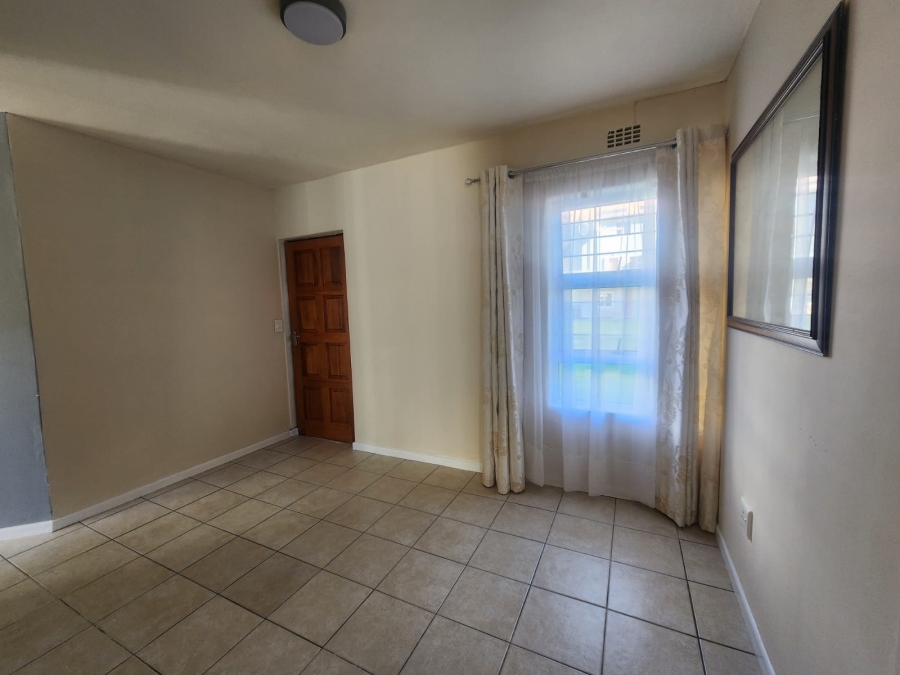 3 Bedroom Property for Sale in Elsies River Western Cape